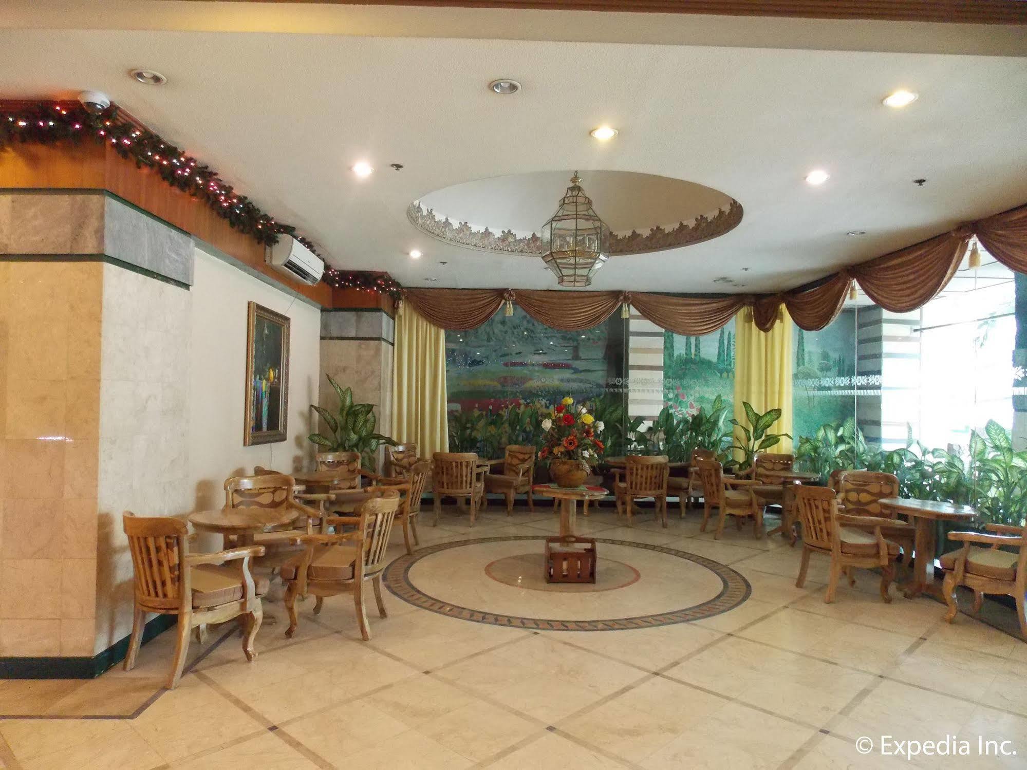 Holiday Plaza Hotel Cebu Εξωτερικό φωτογραφία