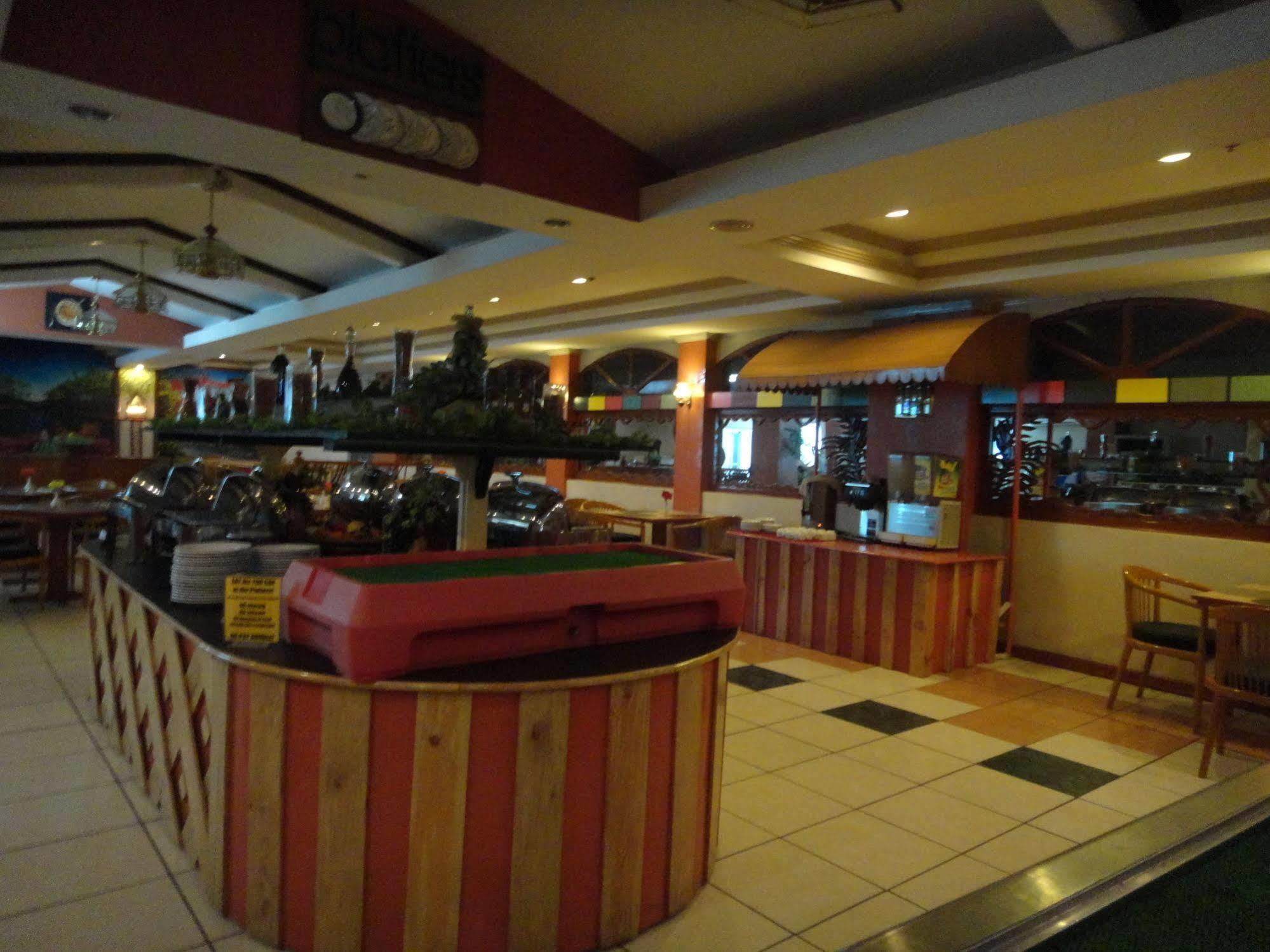 Holiday Plaza Hotel Cebu Εξωτερικό φωτογραφία