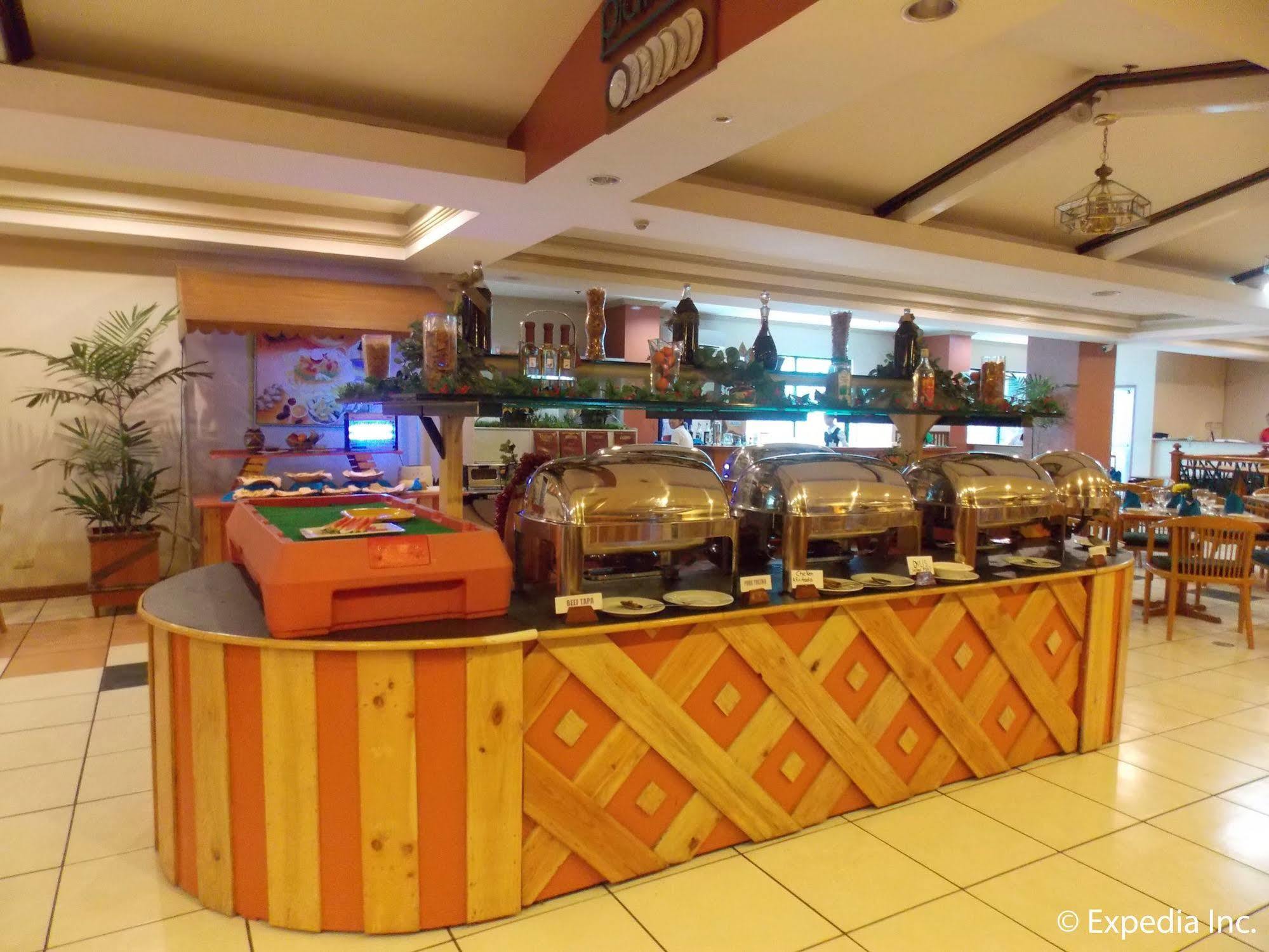 Holiday Plaza Hotel Cebu Εξωτερικό φωτογραφία