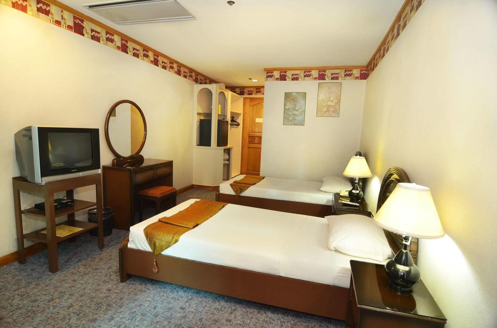 Holiday Plaza Hotel Cebu Εξωτερικό φωτογραφία