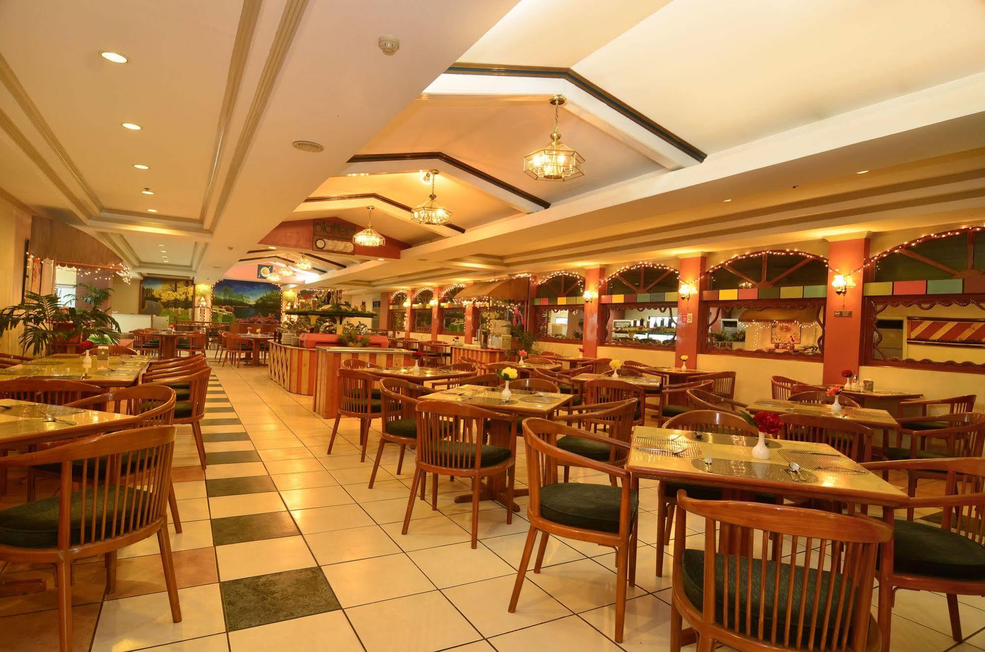 Holiday Plaza Hotel Cebu Εξωτερικό φωτογραφία