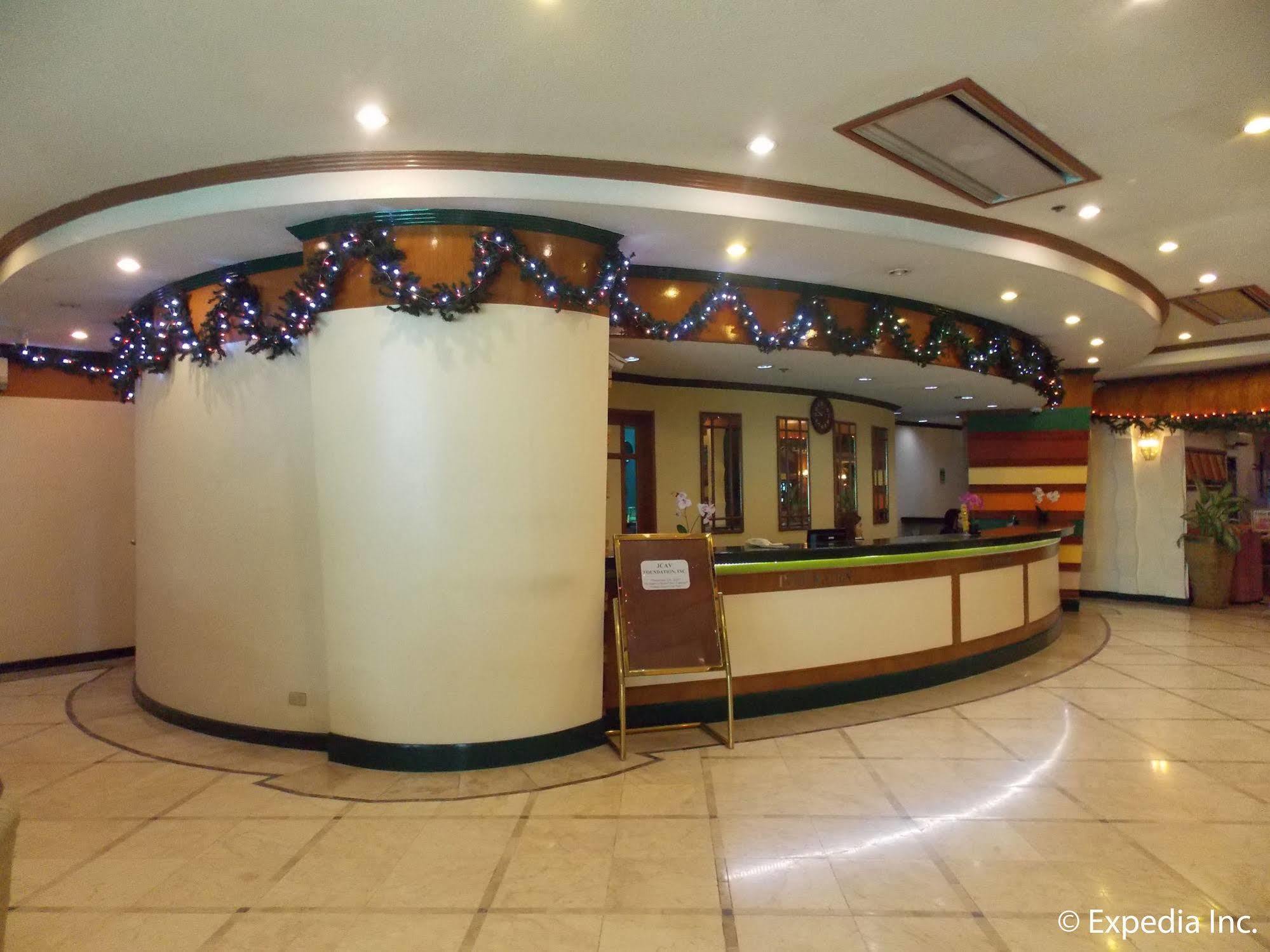 Holiday Plaza Hotel Cebu Εξωτερικό φωτογραφία